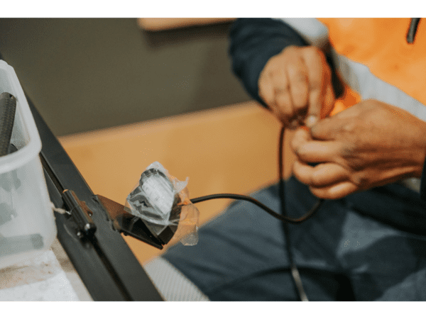 wiring the license plate lamp