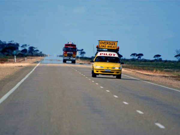 Pilot Vehicle Sign Manual