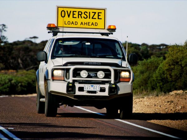 Pilot Vehicle Sign Manual