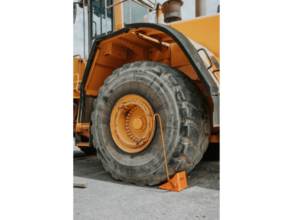 30T wheel chock on handle