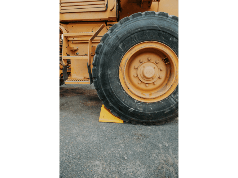 Heavy-Duty 40T Wheel Chock - Ensure Vehicle Safety
