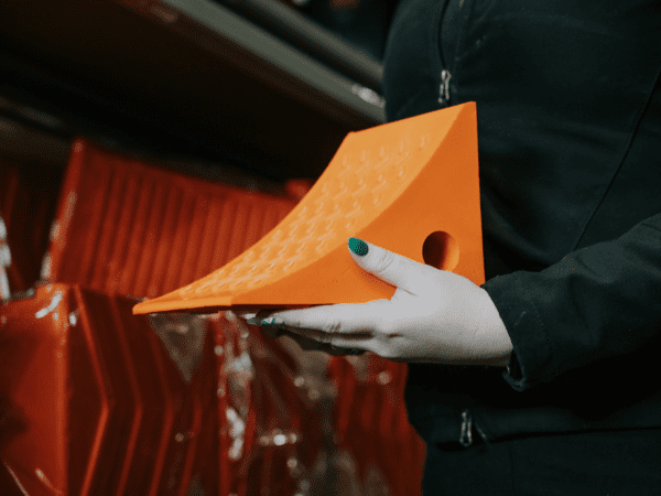 holding a 5t wheel chock